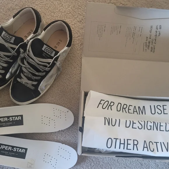 ❌️ SOLD ❌️ Golden Goose Superstar Sneakers (EU 36) - Picture 6 of 13